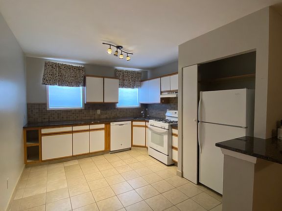 2nd image of 1803 S 8th St Floor 1