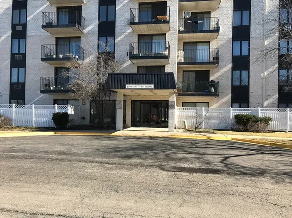 9731 Fox Glen Dr #5C, Niles, IL 60714