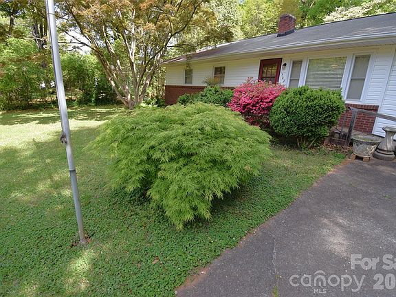 5th image of 502 W Henry St