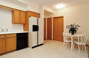 5th image of 7420 W Lawrence Ave Unit 204