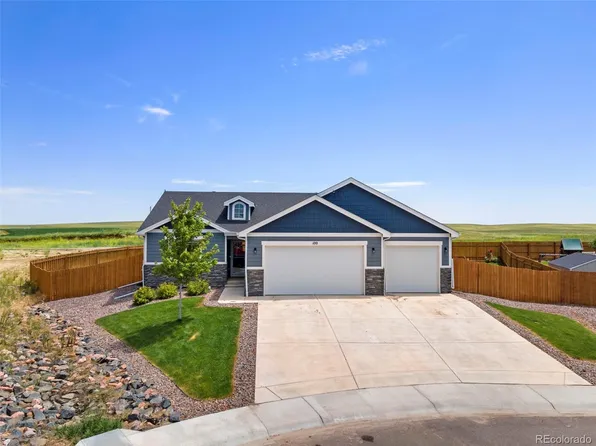 100 Larkspur Court, Wiggins, CO 80654