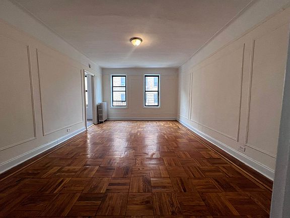 2nd image of 2144 Bronx Park E #A31