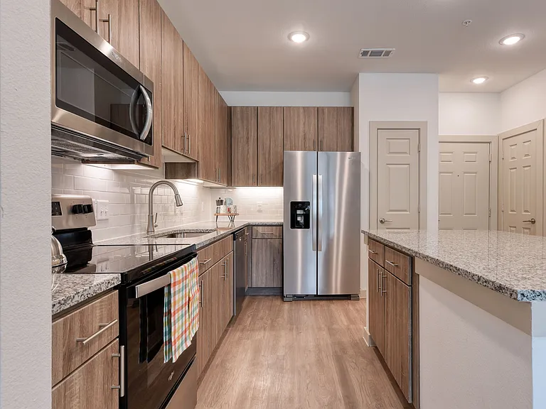 Alamo Residences at Spurs Lane — Photo 8