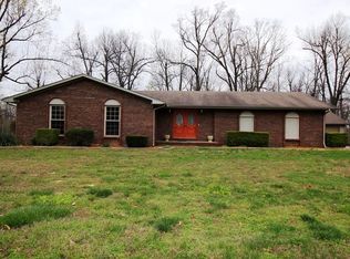 1645 Shallow Creek Dr, Paducah, KY 42001