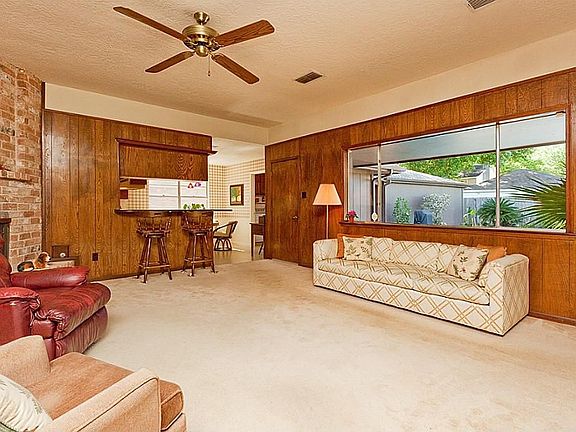 3rd image of 16215 Longvale Dr