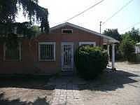 1st image of 604 Stork St