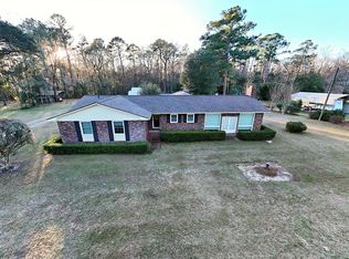 141 Dechene Dr, Thomasville, GA 31757