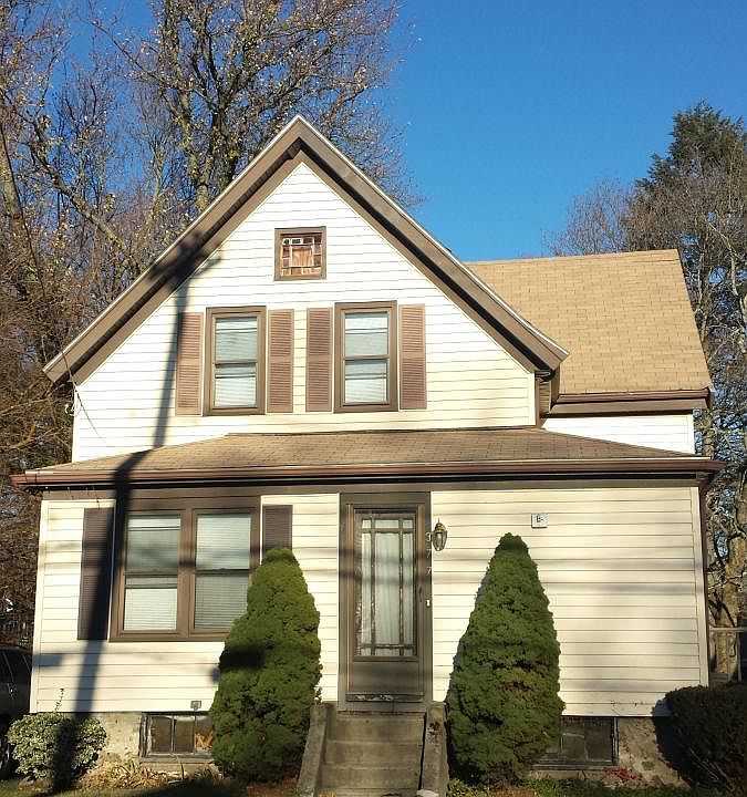 1st image of 377 Nahatan St