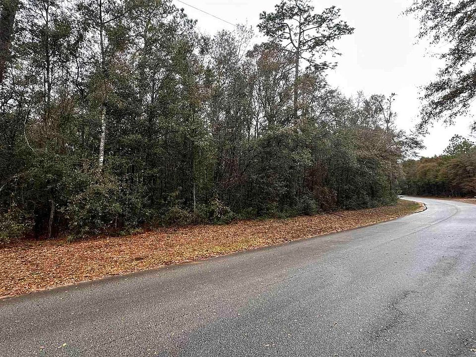 2nd image of 6200 Clear Creek Rd