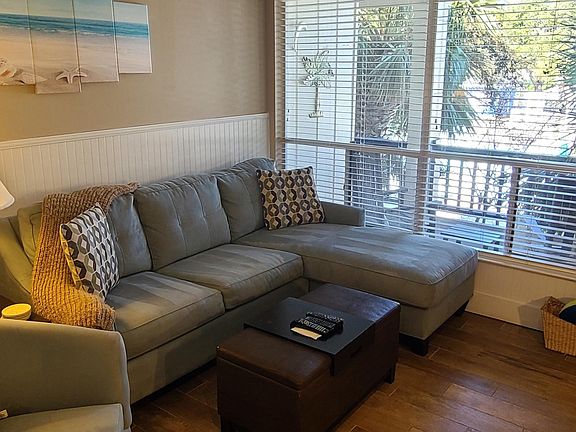 2nd image of 517 Sunsuite