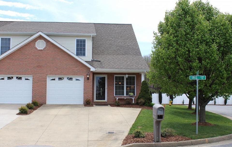 1st image of 1 Iris Ln #1