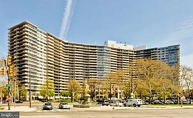 2401 Pennsylvania Ave Photo 1