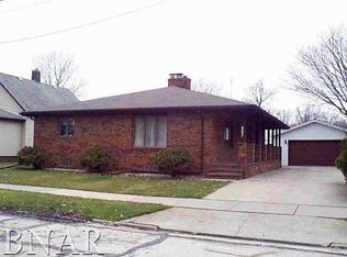 907 S Mason St, Bloomington, IL 61701