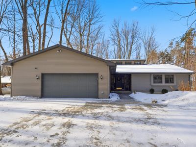 N5153 Woodhaven Ct, Shiocton, WI, 54170