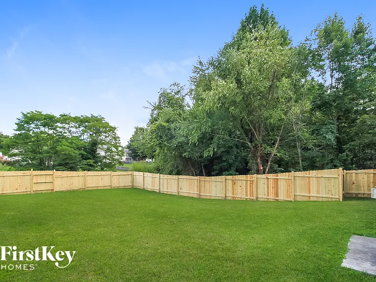 365 Silver Creek Trl — Photo 15
