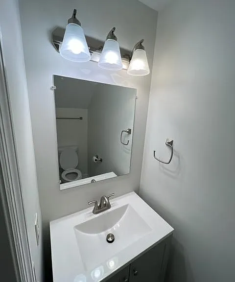 2835 Hillside Dr — Photo 5