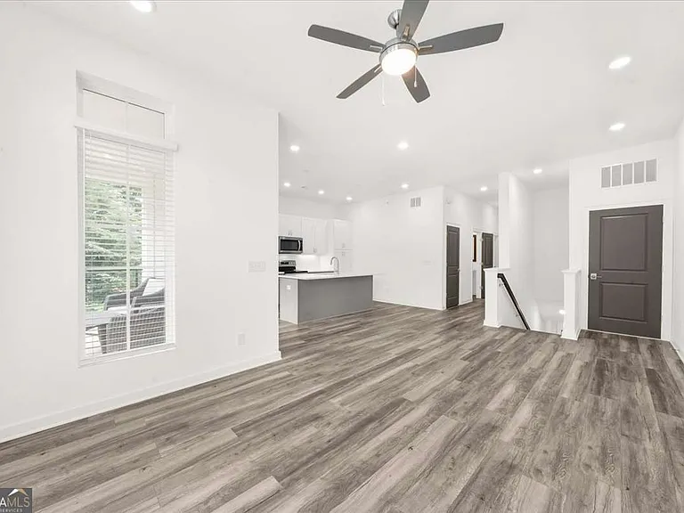 205 Devore Rd — Photo 16