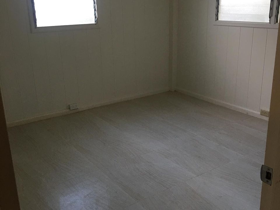 2nd image of 3542 Salt Lake Blvd