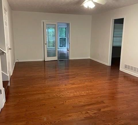 2nd image of 2160 Shadowwood Dr