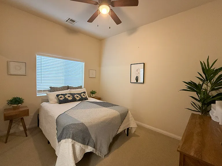 78535 Sagebrush Ave — Photo 13