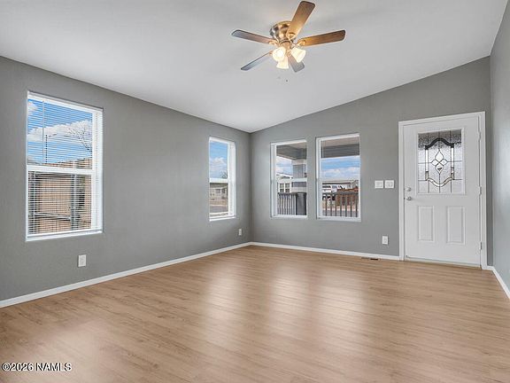 4th image of 162 Pinecrest Trl