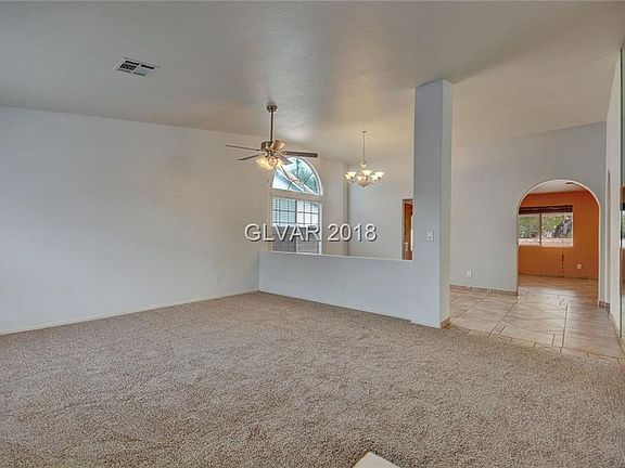 5th image of 9309 Hollycrest Dr