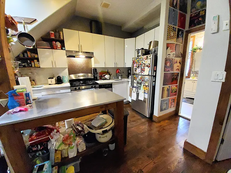 758 Willoughby Ave #2 — Photo 8