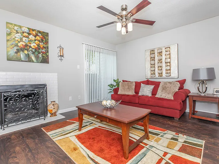 Redstone Vista Apartments — Photo 5