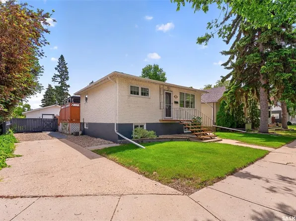 1225 Grafton AVENUE, Moose Jaw, SK S6H 3S7