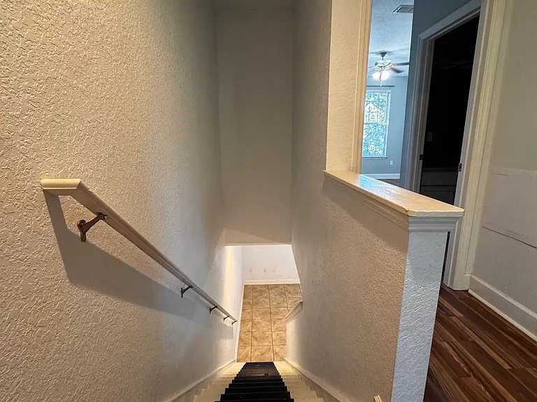 2508 SW 35th Pl — Photo 21