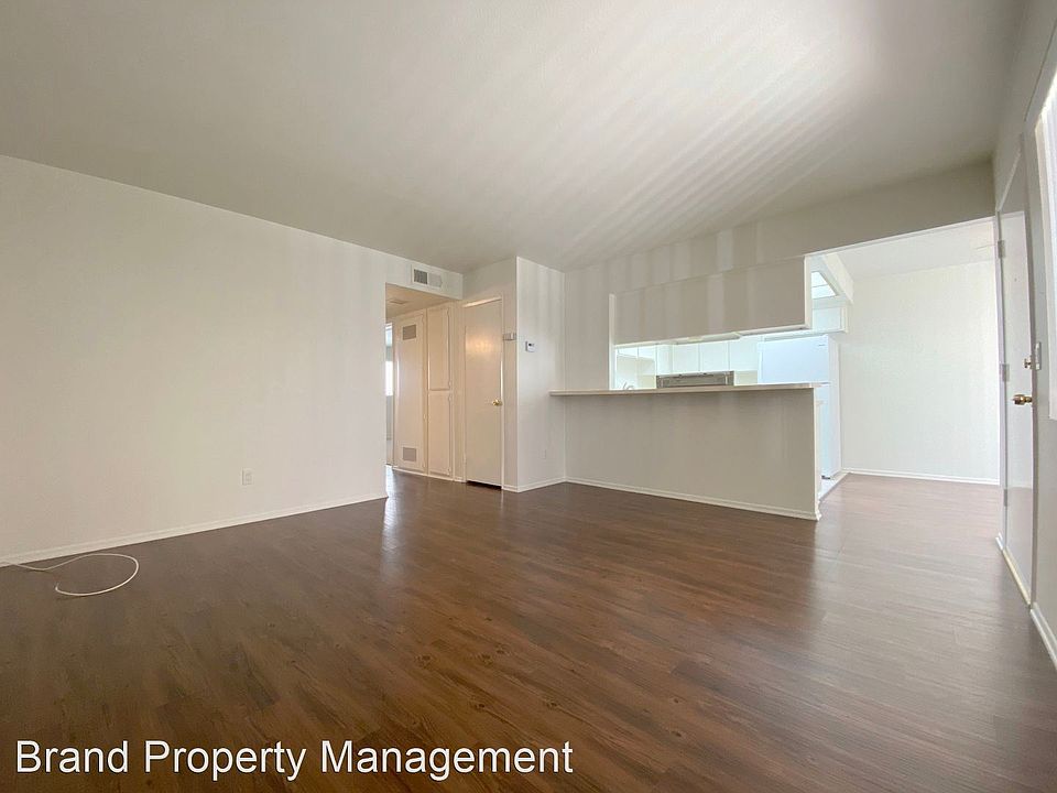 1st image of 5051 Dunbar Dr #11766762