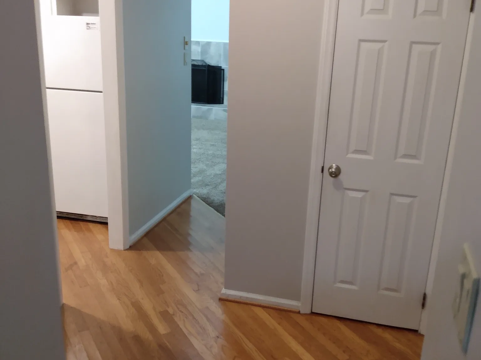 3 bed, 1456 sqft, $2,050 — Photo 2
