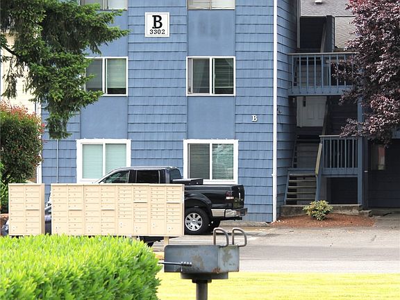 2nd image of 3302 I Street NE #B-203