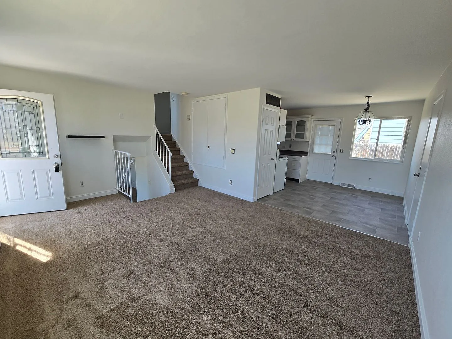 Split Level home in Westminster — Photo 4