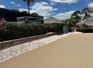 440 NW Sandtrap Ln, Port Saint Lucie, FL 34986