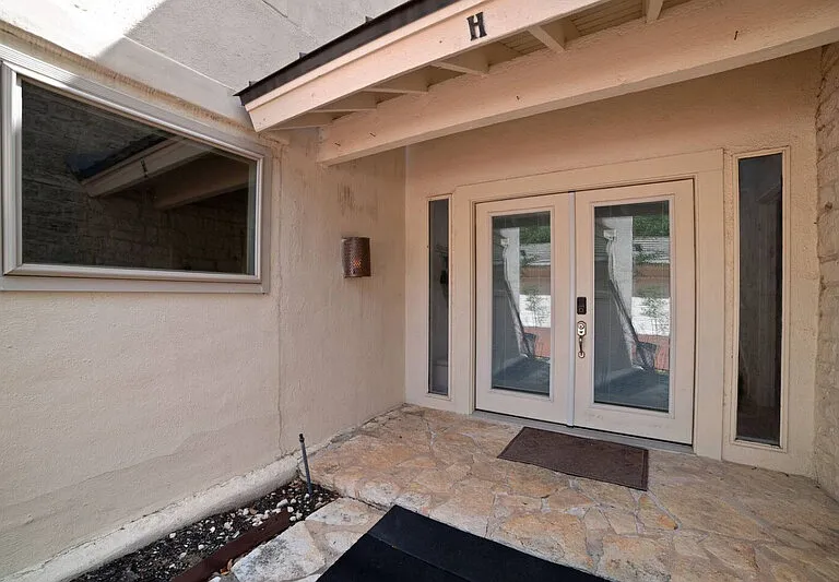 1 Crystal Springs Ct — Photo 2
