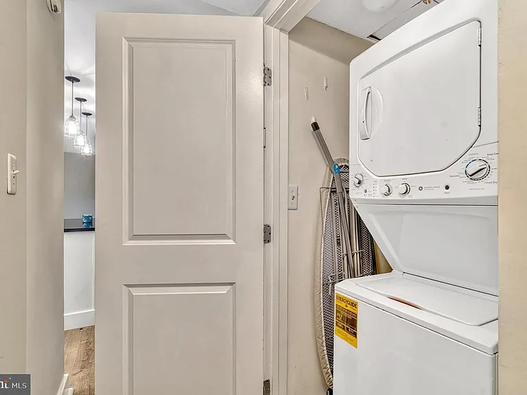 7847 Enola St #7847 — Photo 21