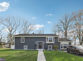 118 Darien Rd, Howell, NJ 07731