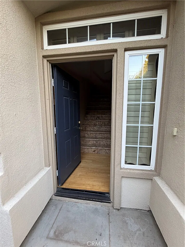 2 bed, 1291 sqft, $3,900 — Photo 3