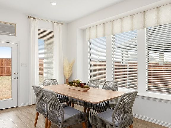 5th image of 1216 Armitage Way