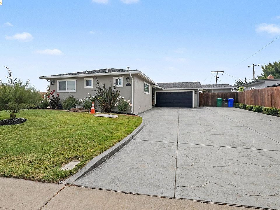 1st image of 3054 Glynis Dr