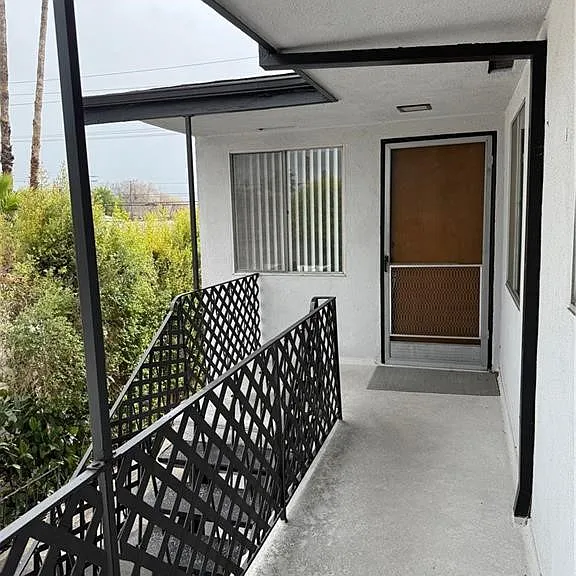 425 Allen Ave #D — Photo 1