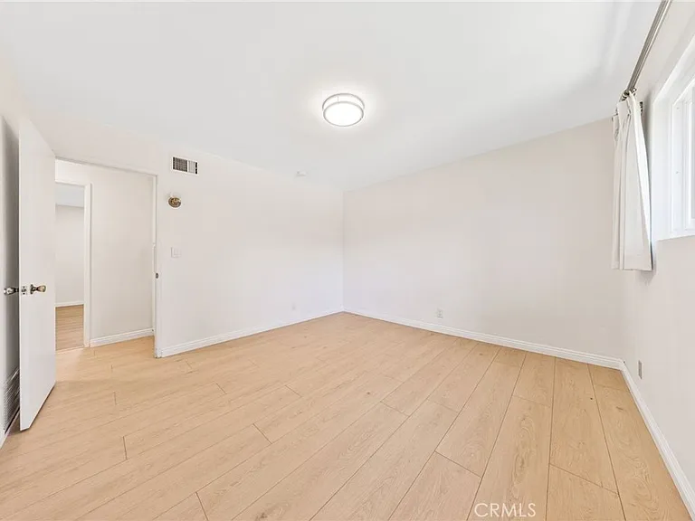 612 N Maryport Ave — Photo 24