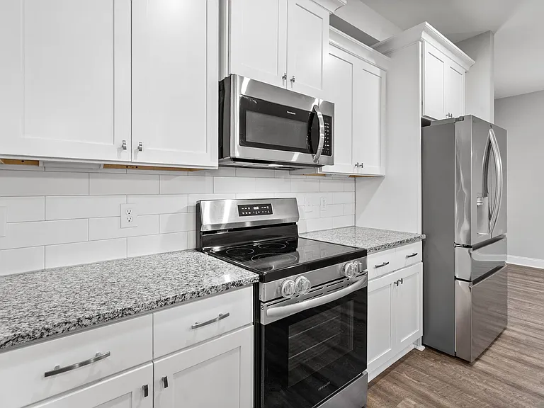 807 Thrush Dr — Photo 18