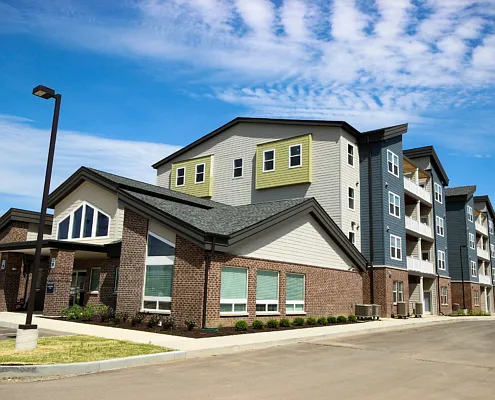 Ashford Park Apartments — Photo 3