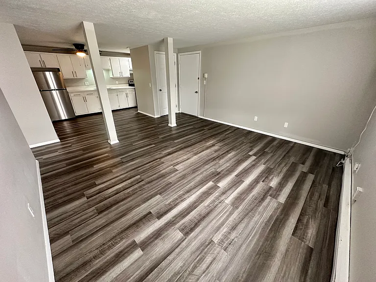 660 S Shore Ct #660 — Photo 3