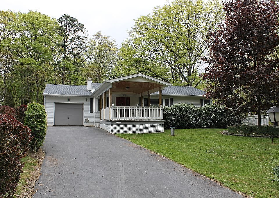 2nd image of 163 Twin Lakes Dr