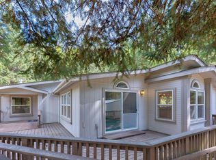 862 Autumn Ln, Glendale, OR 97442