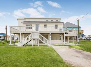 971 Mary Ann, Crystal Beach, TX 77650