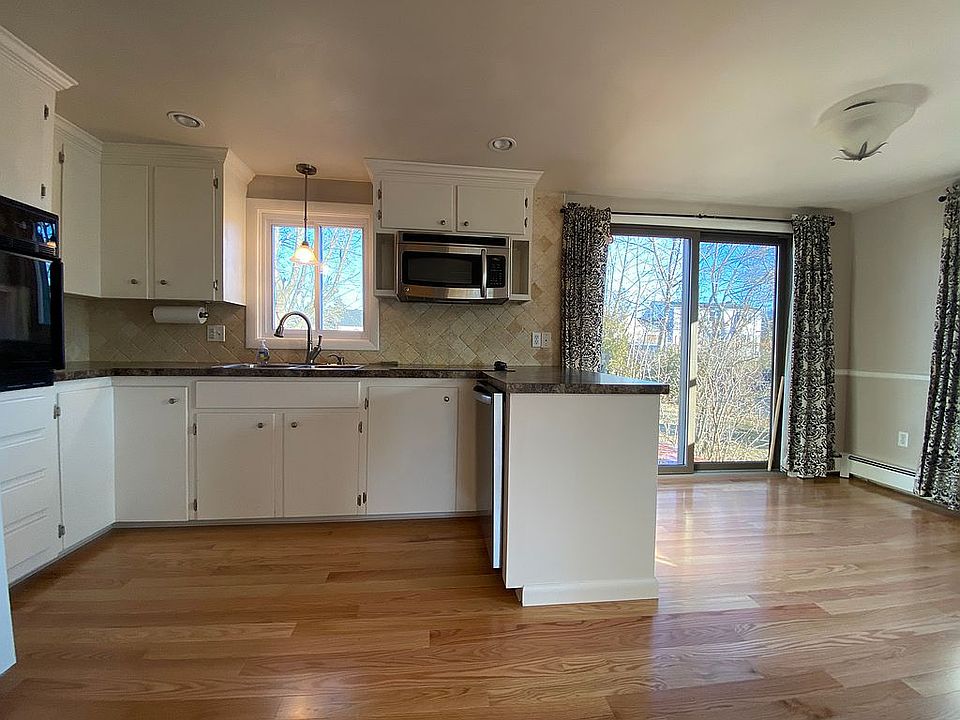 236 Spooner Ave, Warwick, RI 02886 Zillow